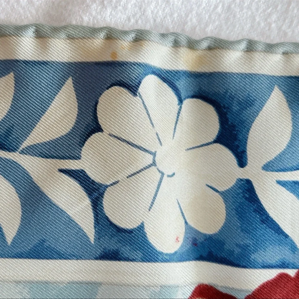 Gucci authentic scarf